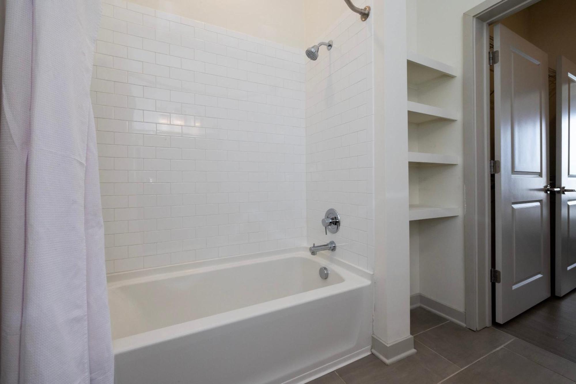 Apartment Two Stunning Nulu Cozysuites Louisville