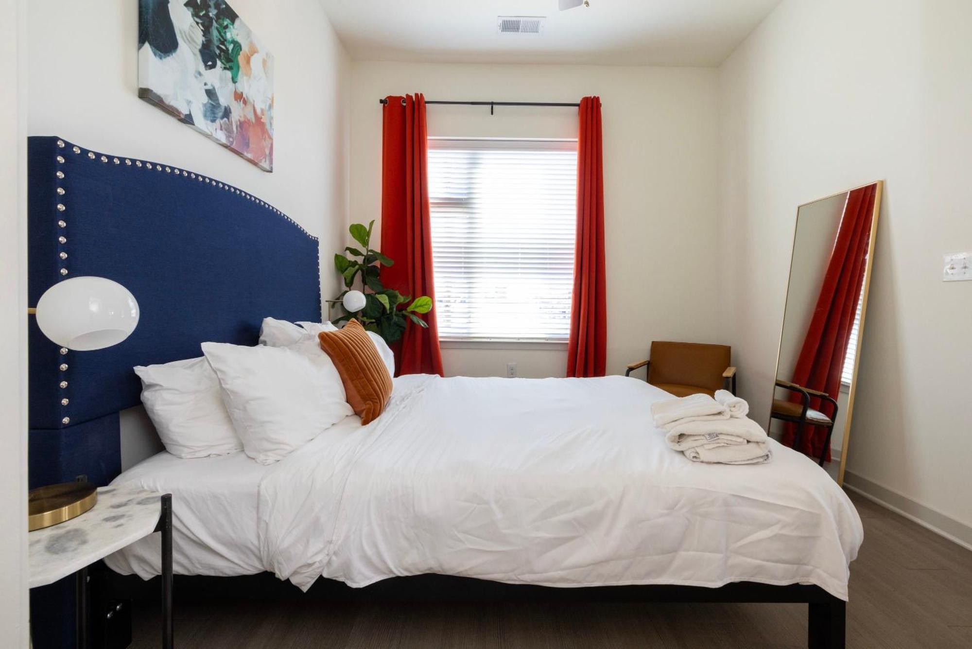 Two Stunning Nulu Cozysuites Apartment *